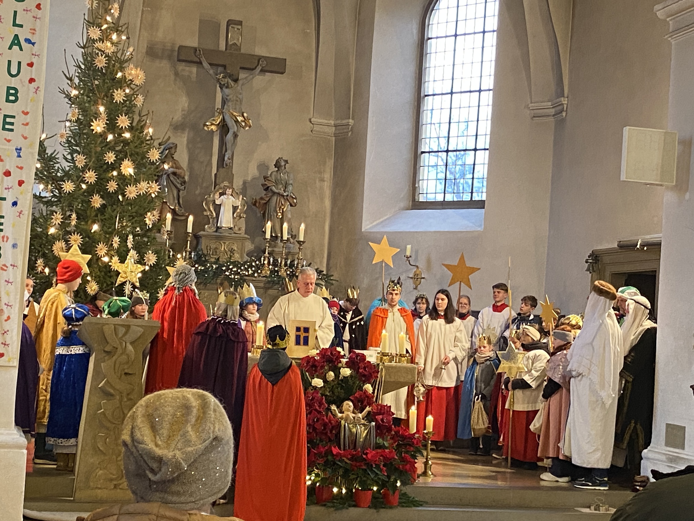 Wortgottesfeier zur Eröffnung der Sternsingeraktion 2025 in Kürnach